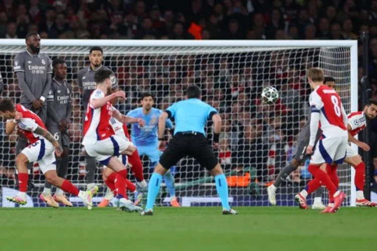 Simeone Siap Guncang Arsenal di Semifinal Liga Champions: Tekanan Ditinggalkan, Taktik Bola Mati Jadi Kunci