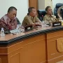 Skandal Korupsi Merambah Pemerintahan: Kasus Bibit Nanas, Jalan Layang Riau, dan Debat Aset Perkawinan