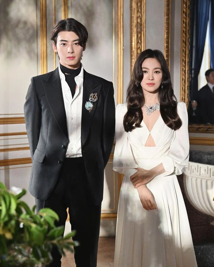 Song Hye-kyo Guncang Dunia: Penampilan Mewah di Prancis dan Kiprah Legendaris di Drama K-Drama