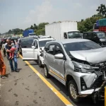 Tabrakan Beruntun Tiga Kendaraan di Tol Jakarta-Cikampek, Kronologi Lengkap dan Dampaknya