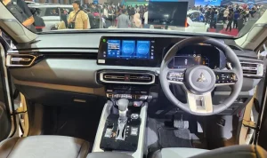 Terungkap! Kecanggihan Head Unit 12,3 Inci Mitsubishi Destinator yang Mengubah Pengalaman Berkendara