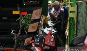 Tragedi di Bekasi: 7 Tewas, 81 Luka, 3 Penumpang Masih Terperangkap, Evakuasi 8 Jam Terus Berlanjut