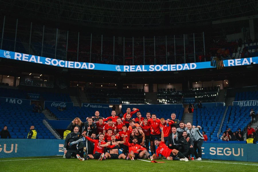 Tribun Real Sociedad: Dari Laga Dramatis Melawan Alavés hingga Dukungan Fan Ekarri Kopa Menuju Final Copa del Rey
