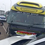 Truk Oleng Hantam Empat Kendaraan, Kecelakaan Beruntun 5 Kendaraan di Jalan Parakan‑Kertek Wonosobo Tegangkan Lalu Lintas