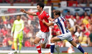 Wrexham Bangkit, Mengalahkan Stoke City 2-0 dan Mengencangkan Pengejaran Playoff