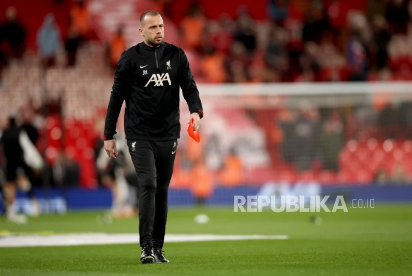 Ajax Siap Menunjuk Michel sebagai Manajer Baru