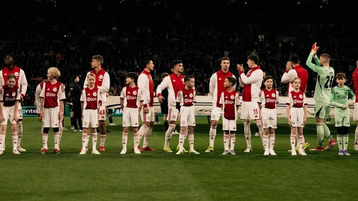 Ajax Tertatih-tatih di Musim Ini, Maarten Paes Cs Diprediksi Juara Eredivisie Tahun Depan