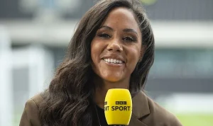 Alex Scott: Dari Presenter Football Focus Hingga Incaran Manchester United
