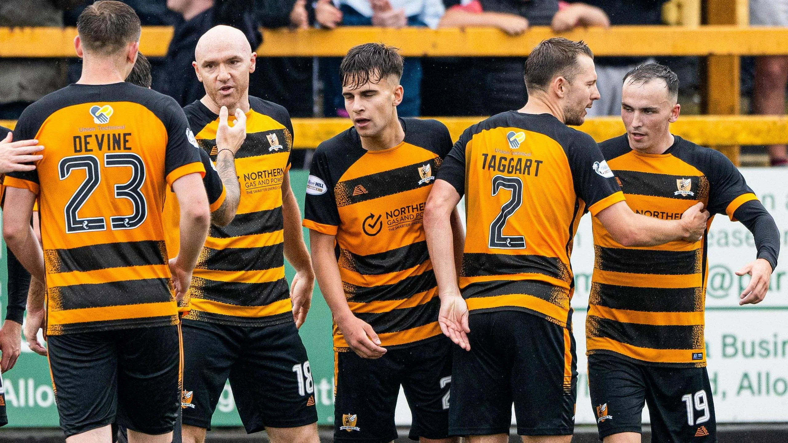 Alloa Athletic Siapkan Langkah Besar Menuju Promosi: Calum Adamson dan Keunggulan Play‑off