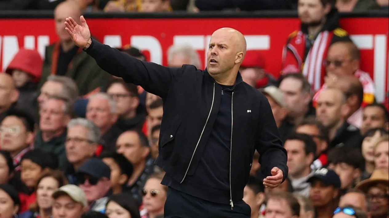 Arne Slot Dalam Tekanan, Liverpool Bisa Buat Kejutan Musim Panas