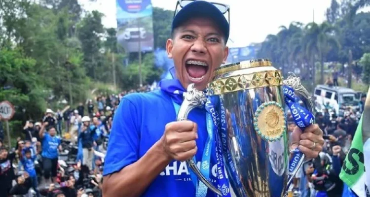 Beckham Putra dan Persib Bandung Raih Hattrick Juara Liga Indonesia