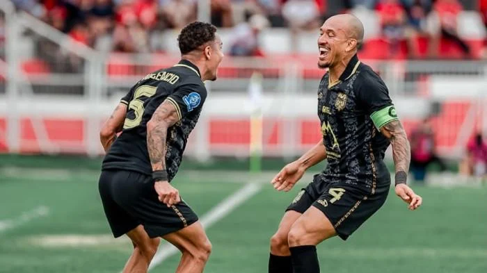 Bernardo Tavares: Persebaya vs PSBS Jadi Laga Berbahaya Usai Kemenangan 4-0 Atas Arema