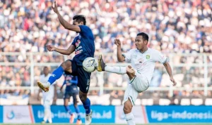 Bernardo Tavares Uji Eksperimen: Persebaya Hajar Arema FC 4-0 dan Buka Pintu Timnas Indonesia