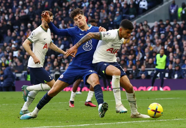 Chelsea FC dan Tottenham Hotspur Berebut Posisi di Liga Inggris: Siapa yang Akan Mendominasi?