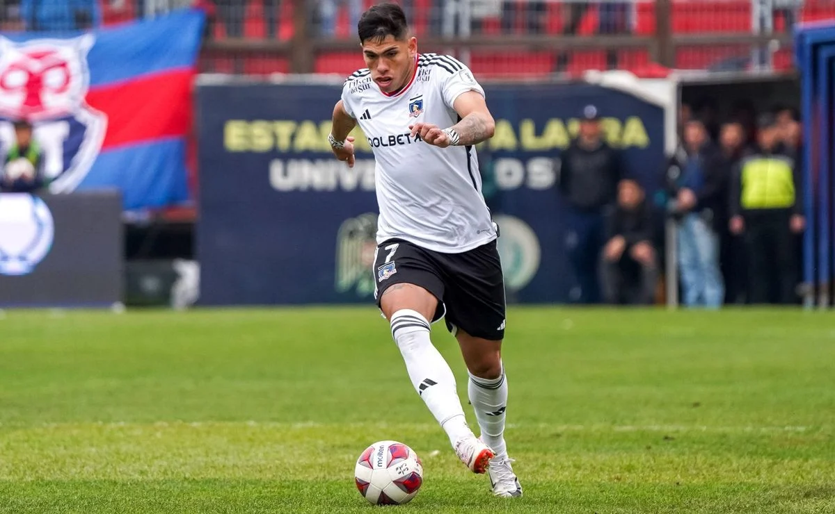 Colo-Colo Ingin Kembali Membawa Carlos Palacios
