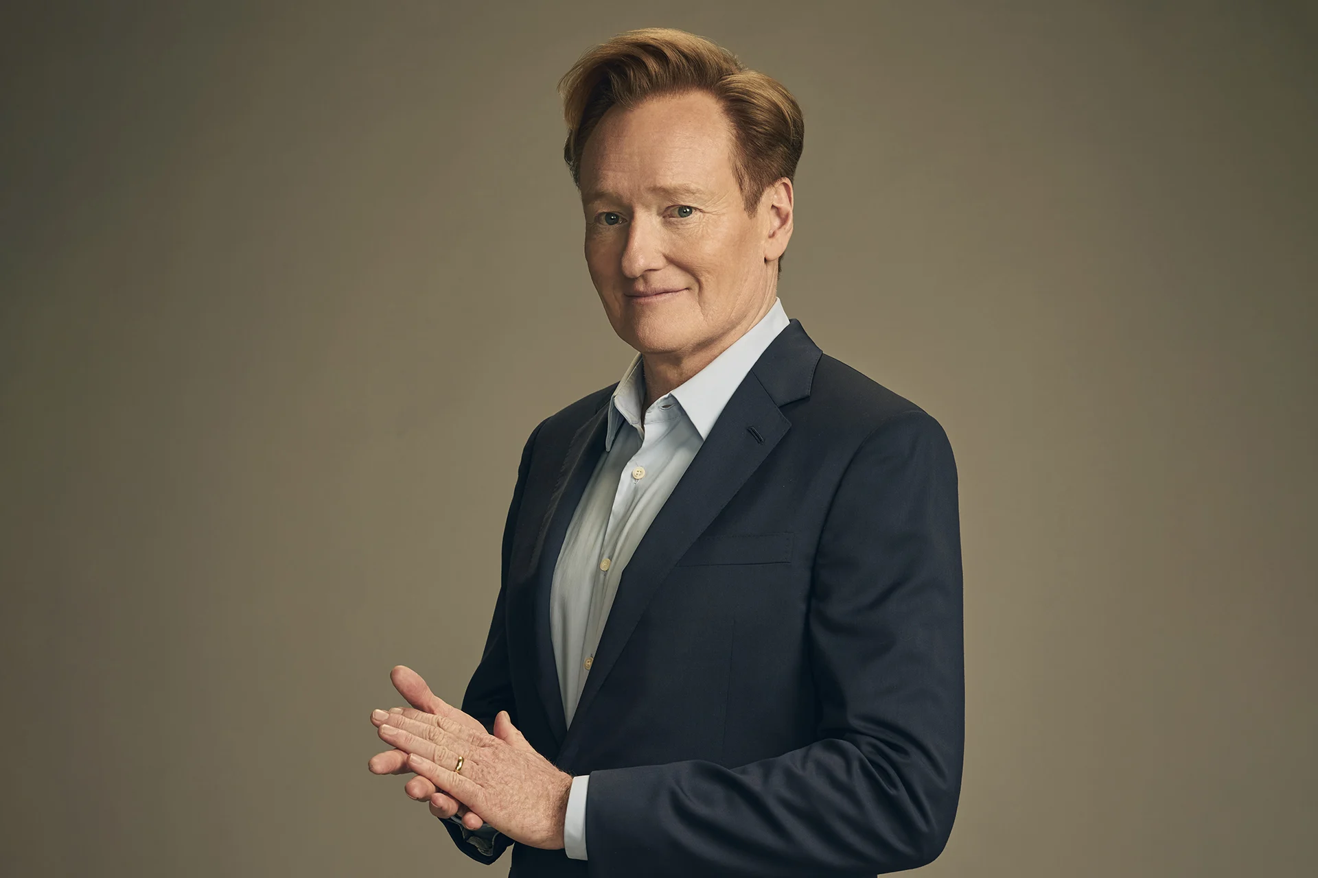 Conan O'Brien Mengolok-olok Harvard dengan Mengatakan Ia Juga Menggugat Universitas dalam Ceramah Kelulusan
