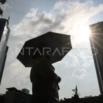 Cuaca Jakarta Hari Ini Cerah hingga Berawan, Suhu Capai 32 Derajat Celsius