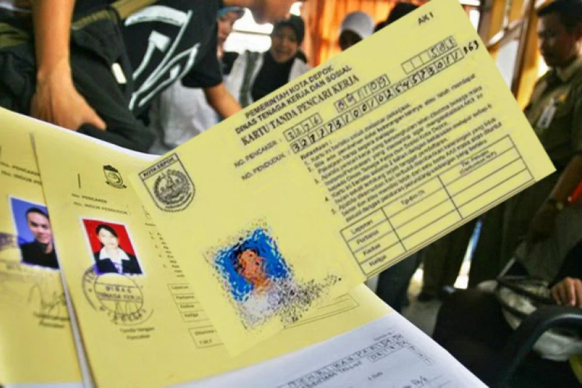 Demo Mahasiswa Mengguncang Kemdik Tisaintek: Wamendikti Fauzan Disoraki, Kartu Kuning Dilempar
