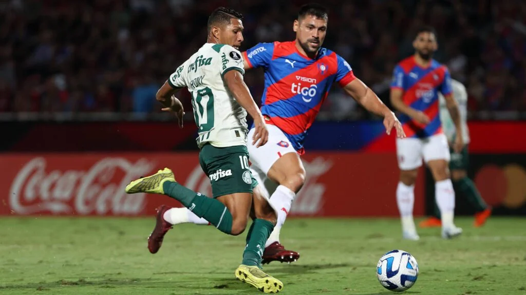 Drama di La Nueva Olla: Palmeiras vs Cerro Porteño Imbang 1-1, Poin Beralih ke Sporting Cristal