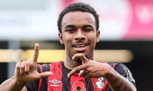 Eli Junior Kroupi, Bintang Muda Bournemouth yang Menggelegar di Premier League