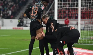 FC Bayern Munich Menghadapi Tantangan Besar: Max Eberl Dan Alphonso Davies