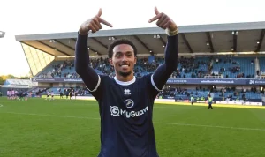 Femi Azeez, Bintang Millwall yang Membuat Debut Impresif di Tim Nasional Nigeria