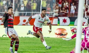 Fluminense vs Vitória: Bagaimana Hulk Tetap Bertahan di Puncak Sepak Bola