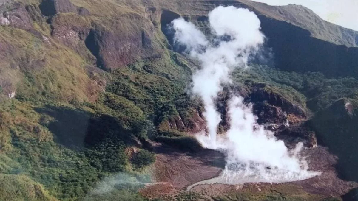 Gempa Vulkanik Dangkal Gunung Awu Naik, Masyarakat Diminta Waspada