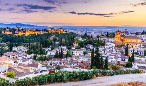 Granada: Sebuah Kota Bersejarah yang Menginspirasi