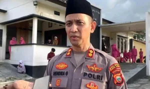 Guru SD Negeri Bobong Taliabu Hukum Siswa Makan Tanah Becek, Berakhir Damai