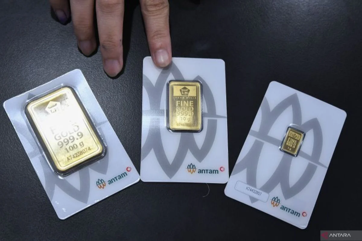 Harga Emas Antam Turun Rp 5.000, Apa Penyebabnya?