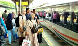 Hari Buruh 2026: Libur Panjang, Rekor Penumpang Kereta di China, dan Aksi Pekerja serta Mahasiswa Indonesia