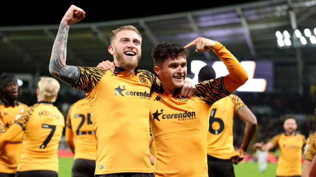 Hull City vs Norwich: McBurnie Brace Bawa Tigers ke Play‑off Championship