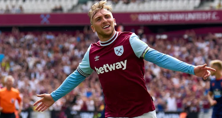 Jarrod Bowen Tegaskan Loyalitas untuk West Ham Usai Degradasi