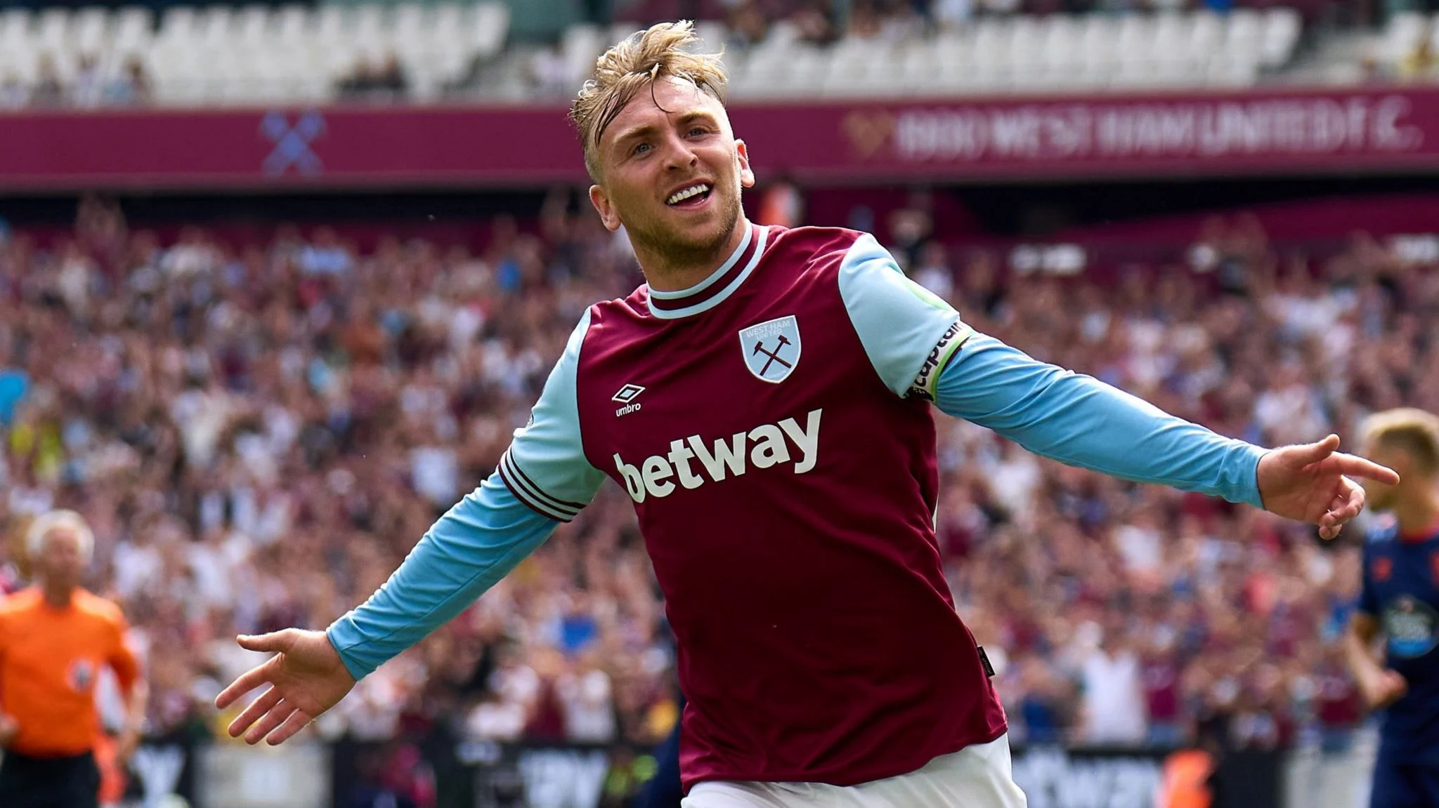 Jarrod Bowen Tegaskan Loyalitas untuk West Ham Usai Degradasi