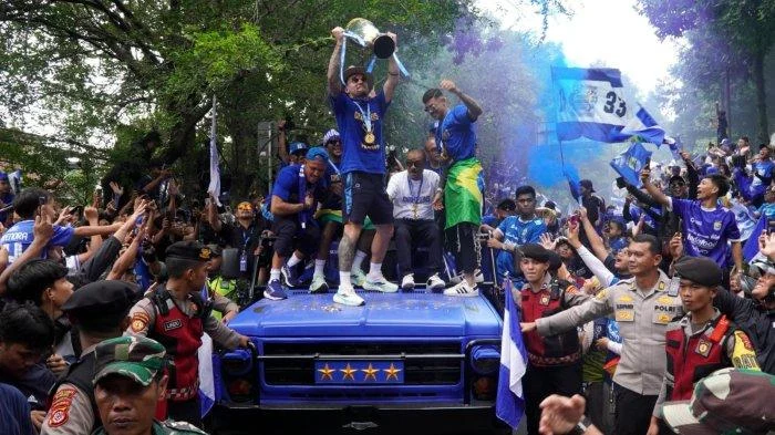 Jawa Barat Mengalami Masa Kejayaan: Persib Juara, Infrastruktur Meningkat, dan Pelestarian Budaya