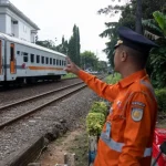 KAI Properti Buka Lowongan Penjaga Pintu Perlintasan Kereta Api, Ini Syaratnya
