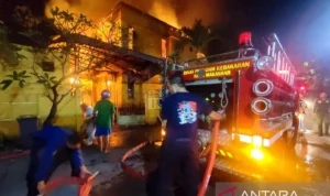 Kebakaran rumah Anisa Rahma Eks Cherrybelle: Api Menghanguskan Kenangan, Suami Menangis Pilu