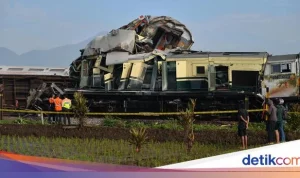 Kecelakaan Kereta Bekasi Timur: Tragedi Besar dan Solusi Teknologi VinFast Indonesia