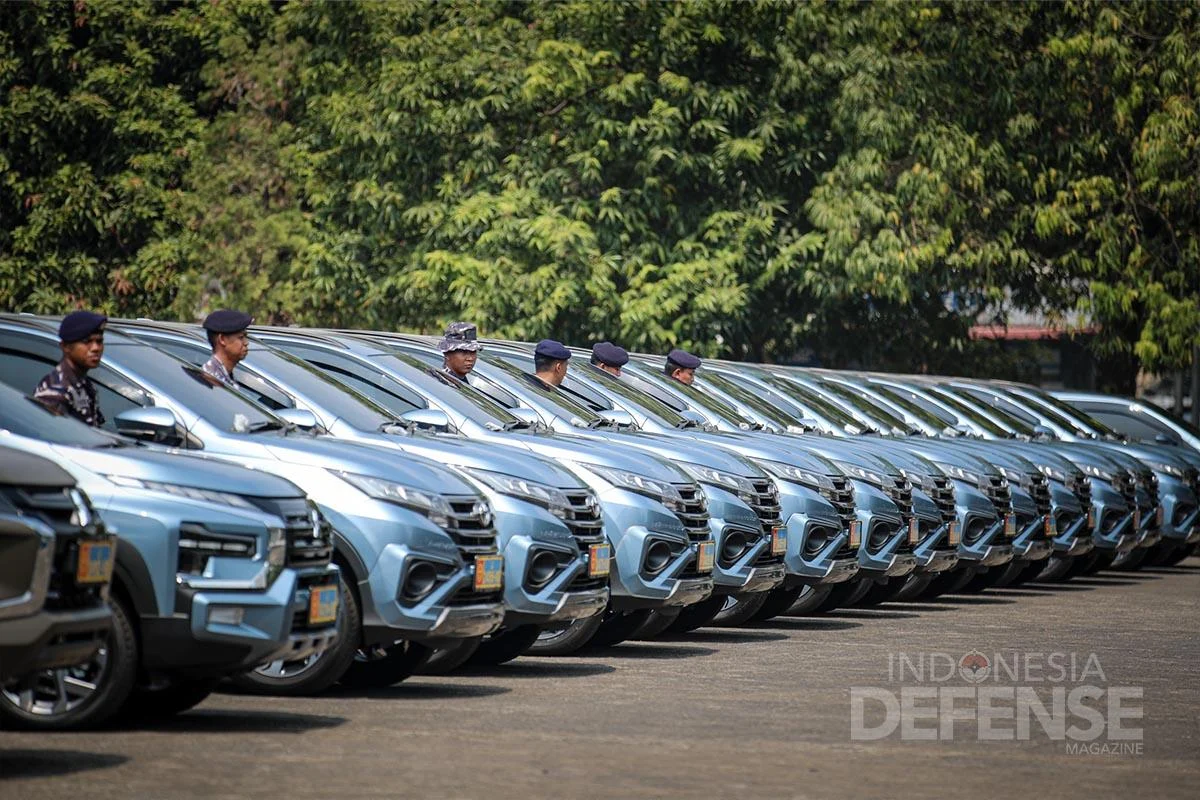 Kendaraan Dinas TNI, Kepala Dinas, dan Pasar Mobil Bekas: Kontroversi, Kecelakaan, dan Inovasi Efisiensi BBM