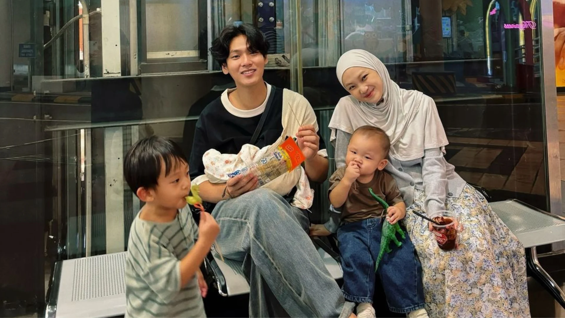 Kontroversi Jule dan Safrie Ramadhan: Perselingkuhan, Candaan Anak, dan Amukan Na Daehoon