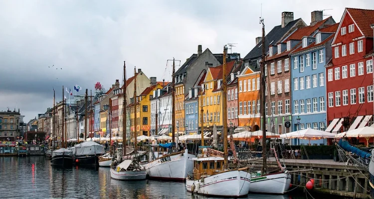 Kopenhagen: Kota yang Menginspirasi Seni dan Mempertanyakan Kesehatan Ratu Margrethe