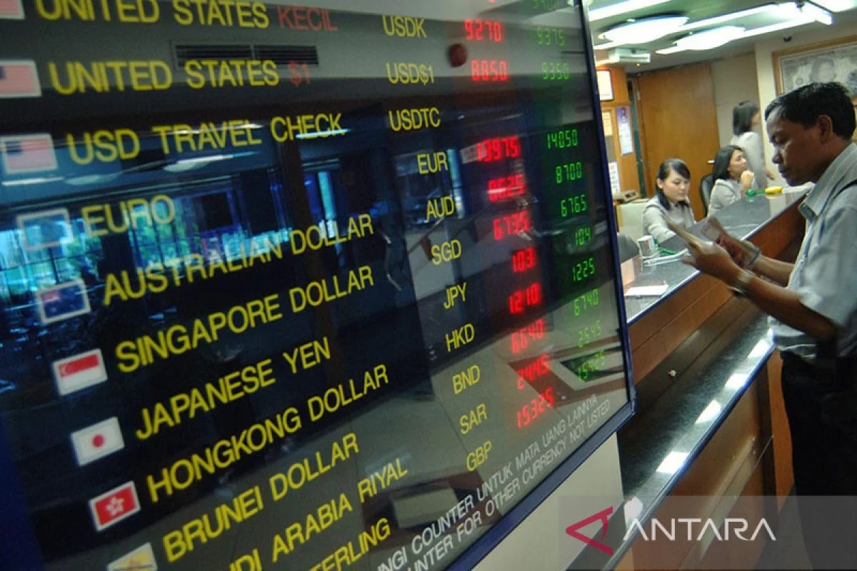 Krisis Ekonomi Asia: Bank Sentral Berjuang Melawan Inflasi dan Kurs Valuta