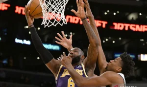 Lakers Hadapi Tantangan Besar untuk Mempertahankan LeBron James