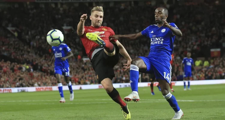 Luke Shaw Dinobatkan sebagai Pemain Terbaik yang Meningkat di Premier League