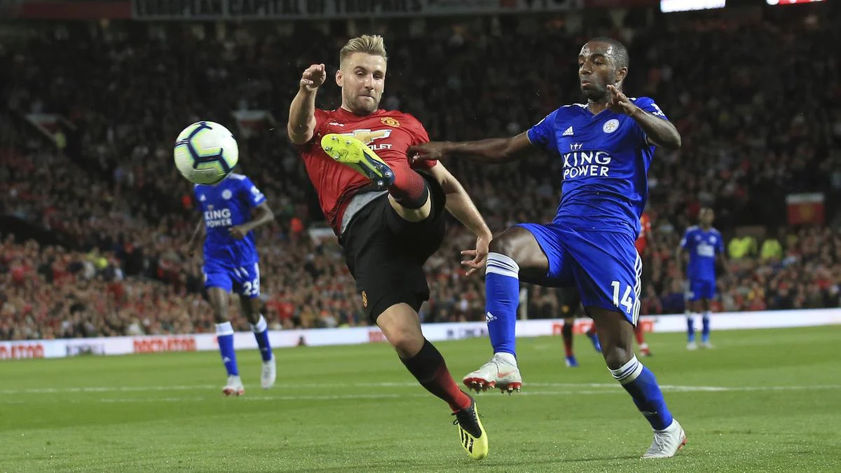 Luke Shaw Dinobatkan sebagai Pemain Terbaik yang Meningkat di Premier League