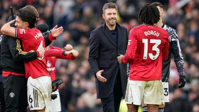 Manchester United Akan Mengangkat Michael Carrick Sebagai Manajer Permanen?