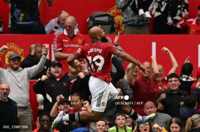 Manchester United Menang Brentford, Michael Carrick Ingatkan Pemain Tak Berlebihan Merayakan