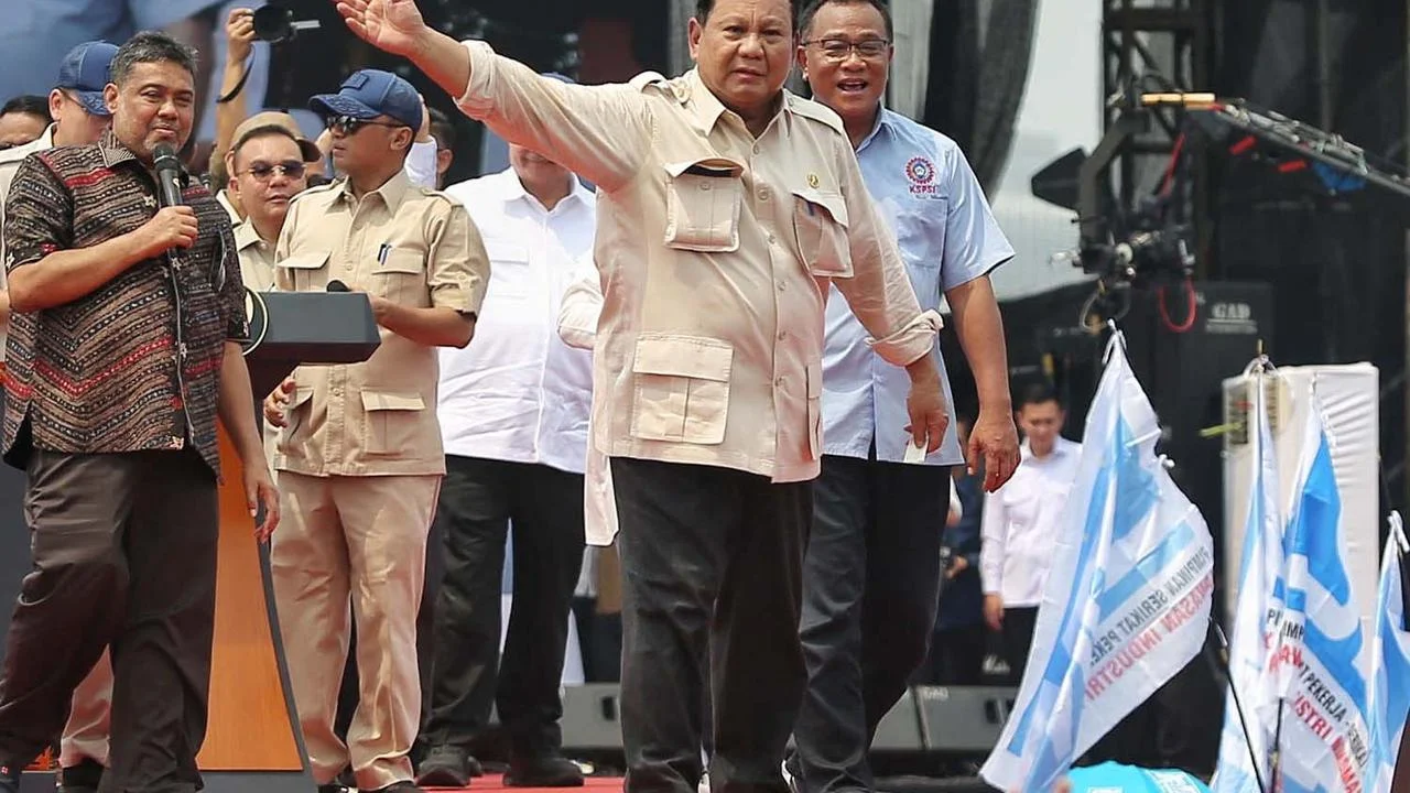 May Day 2026: Prabowo Gapai Kedekatan dengan Buruh di Monas, Sementara DPR Jadi Panggung Orasi Hebat