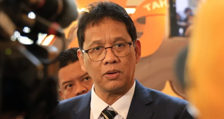 Menteri Keuangan Purbaya Yudhi Sadewa Menyerahkan Dua Ekor Sapi Kurban untuk Idul Adha
